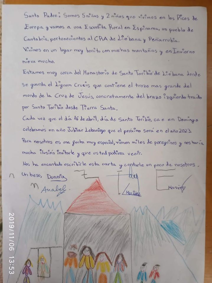 Carta enviada al Papa por los alumnos de Espinama. Foto del CRA. Pulse para verla a mayor tamaño