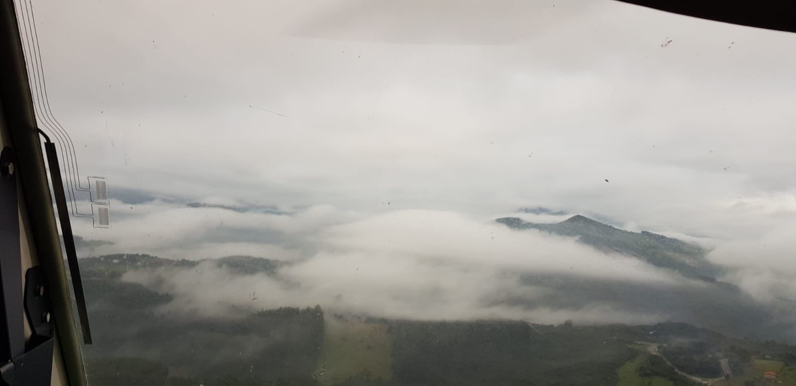 Niebla sobre el desfiladero. Foto del 112. Pulse para verla más grande